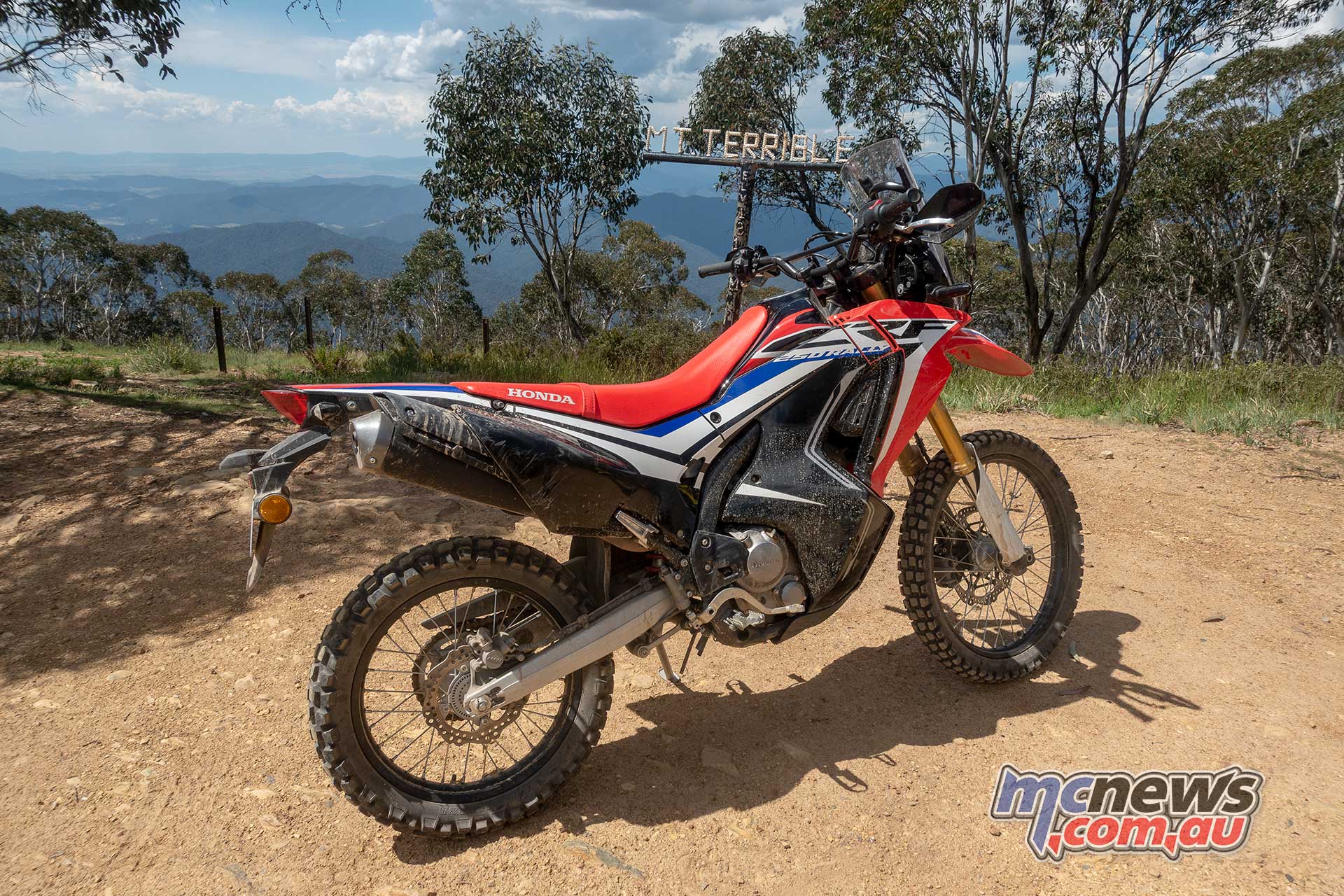 18 Honda Crf250l Rally Motorcycle Test Motorcycle News Sport And Reviews