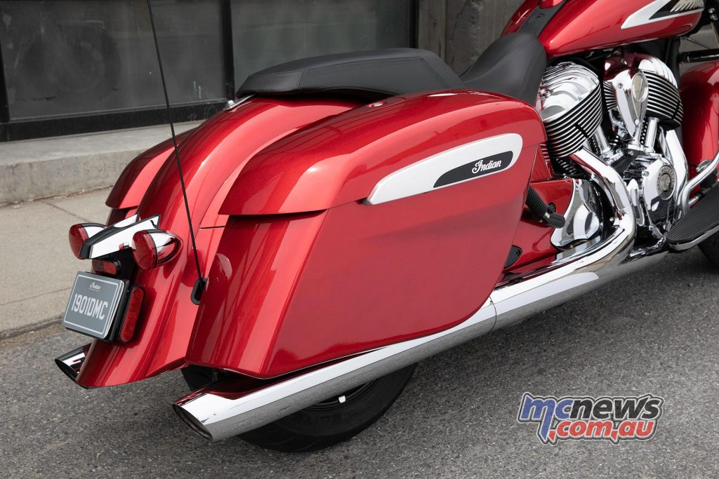 Indian Chieftain imc chieftainlimited rubymetallic detail ds