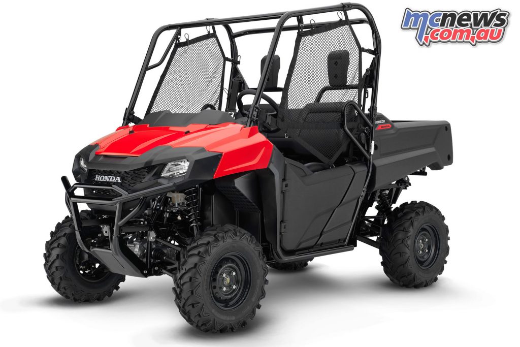 Honda Pioneer red clipped Honda Pioneer red clipped