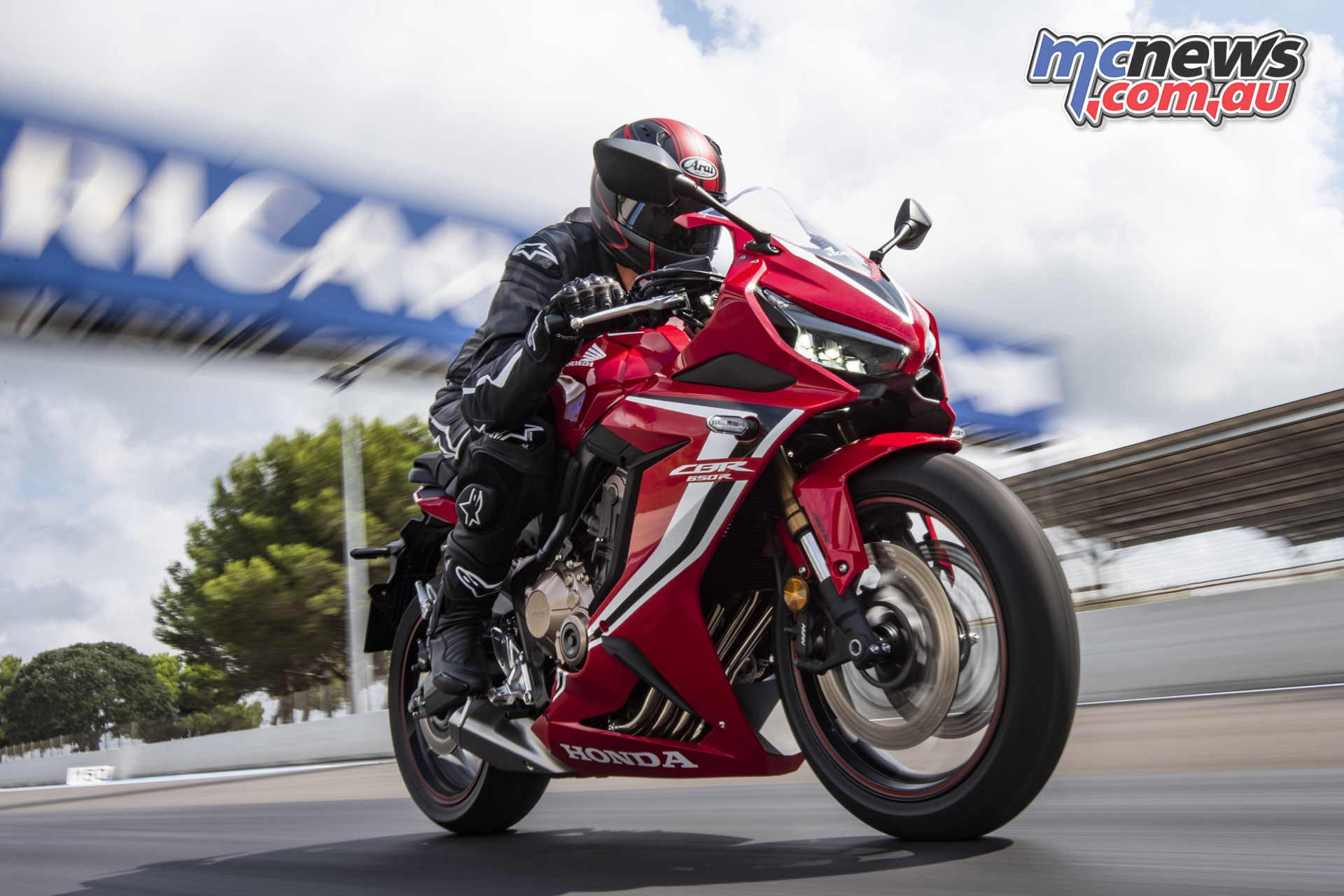 19 Honda Cbr650r Fireblade Styling Lams 6kg Motorcycle News Sport And Reviews