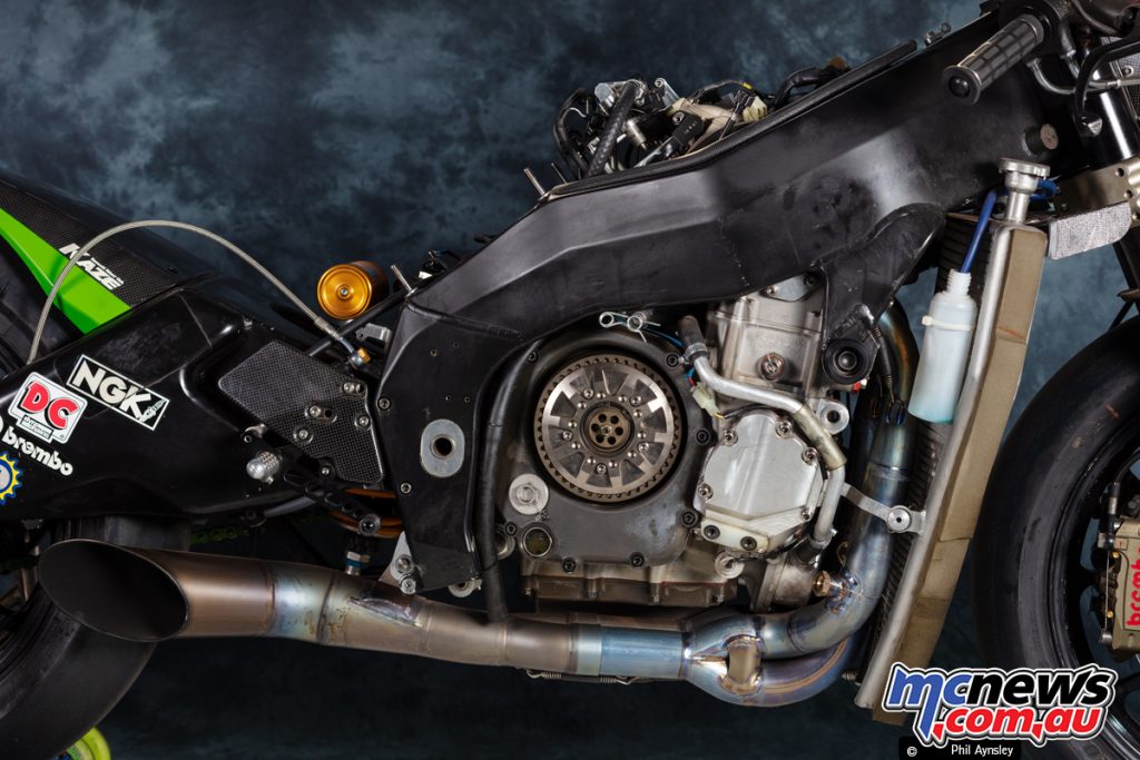 Kawasaki ZX RR Ninja MotoGP Kawasaki ZX RR Ninja MotoGP