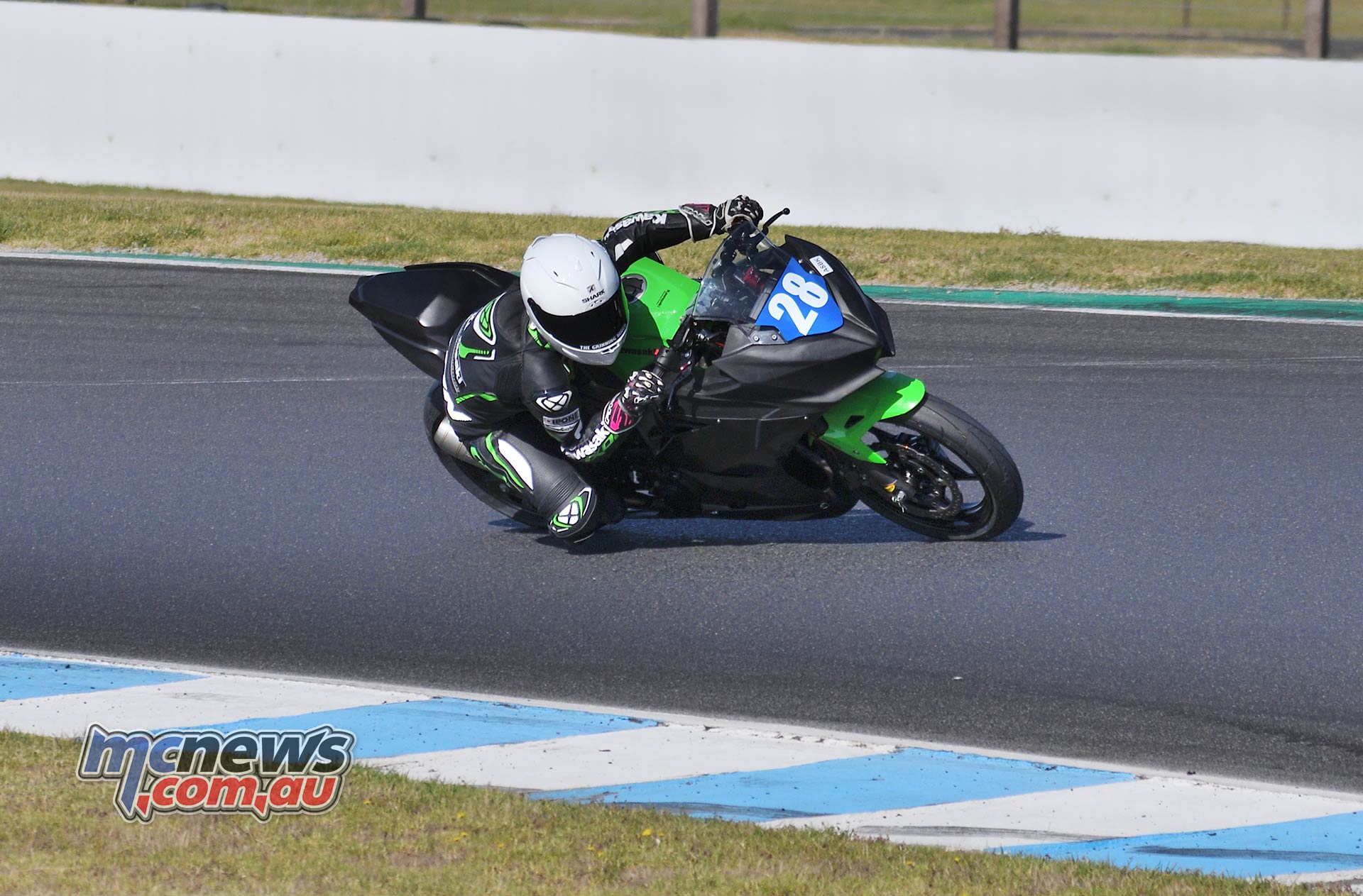 ASBK Testing SS Phillip Island Rob Mott Tayla Relph