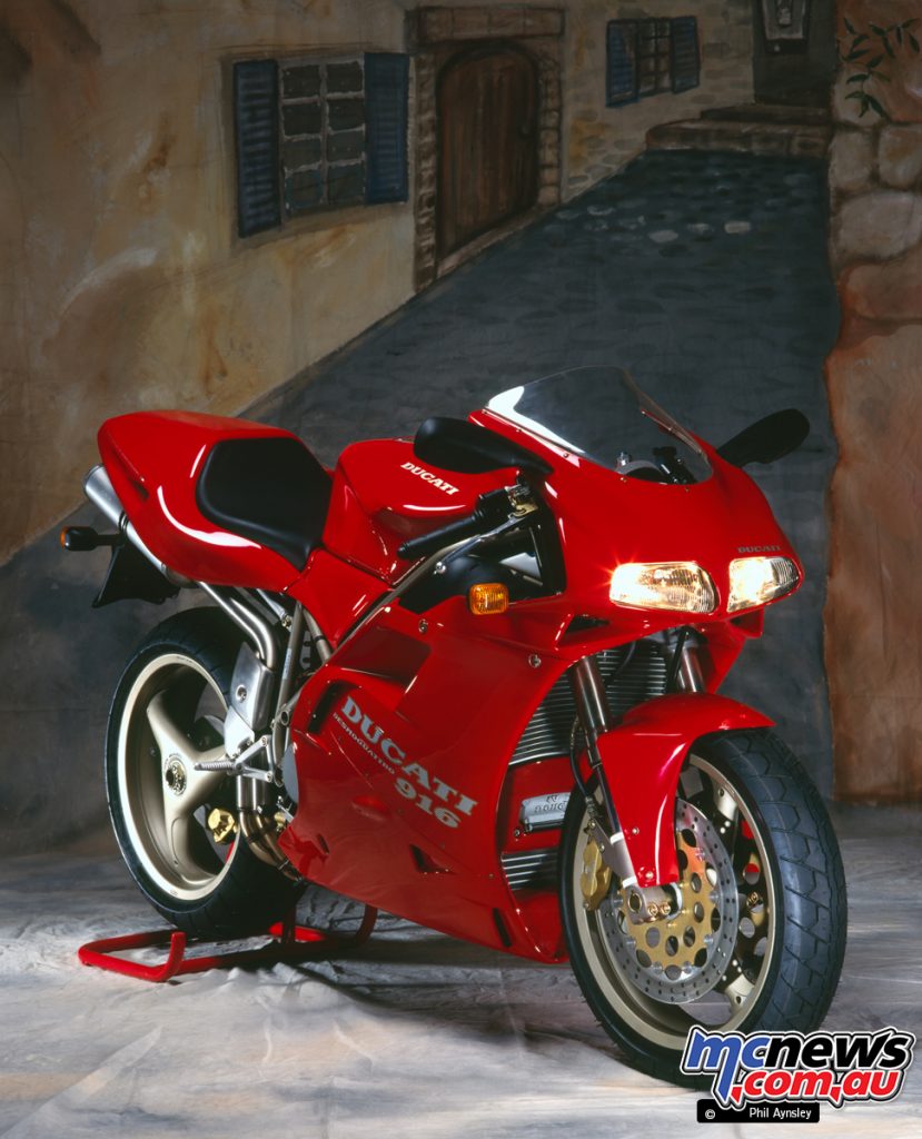 Ducati 916 - Image Phil Aynsley