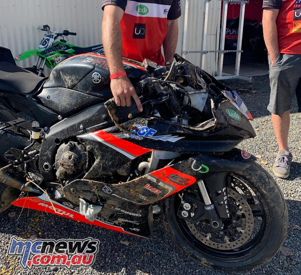 ASBK Rnd WakefieldPark Sat Supersport Oli Bayliss Crash