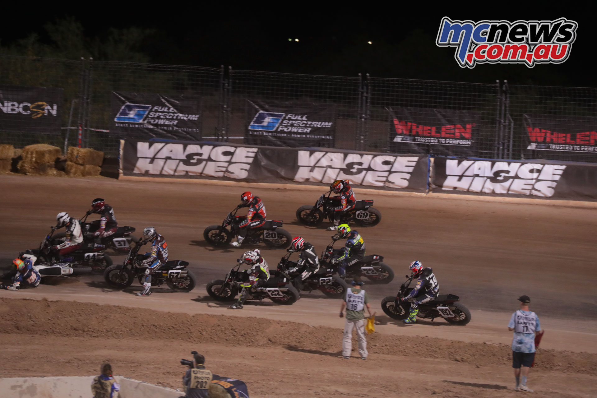 AFT Rnd Arizona Super TT Twins Start crash AXI AFT Rnd Arizona Super TT Twins Start crash AXI