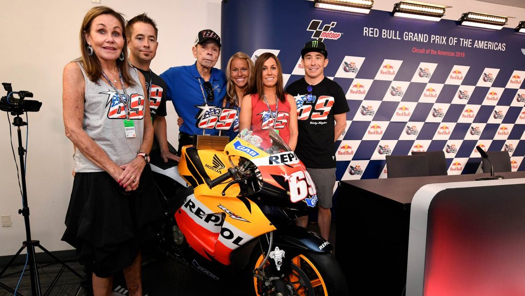 Nicky Hayden Hayden family with his Championship winning machine