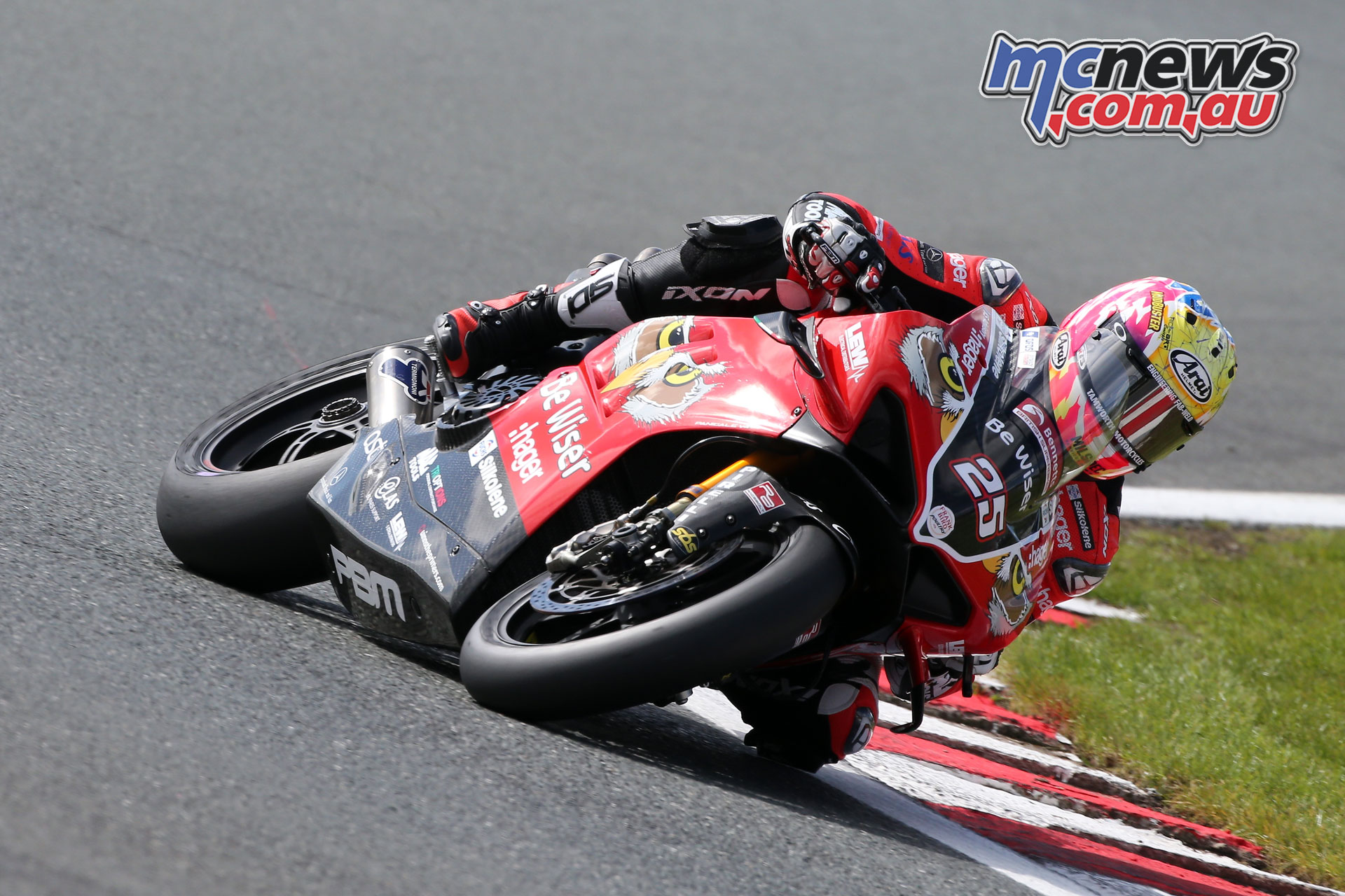 BSB Rnd Oulton Park FP Josh Brookes AROA