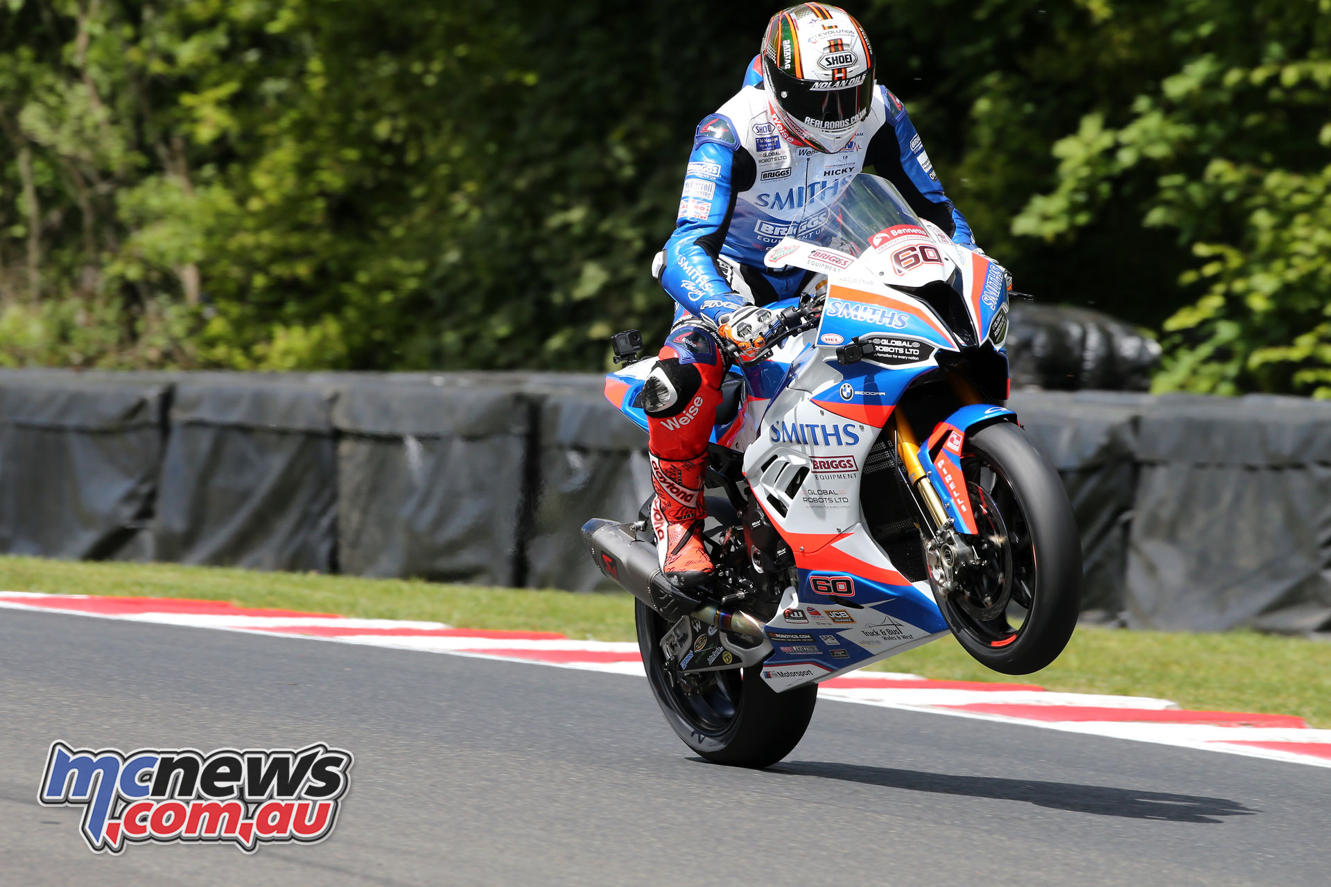 BSB Rnd Oulton Park FP Peter Hickman AROA