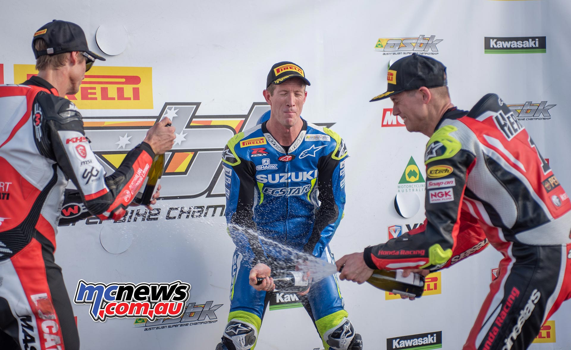 ASBK Rnd MorganPark Race ImageRM Wayne Maxwell ParcFerme Jones Herfoss ASBK Rnd MorganPark Race ImageRM Wayne Maxwell ParcFerme Jones Herfoss