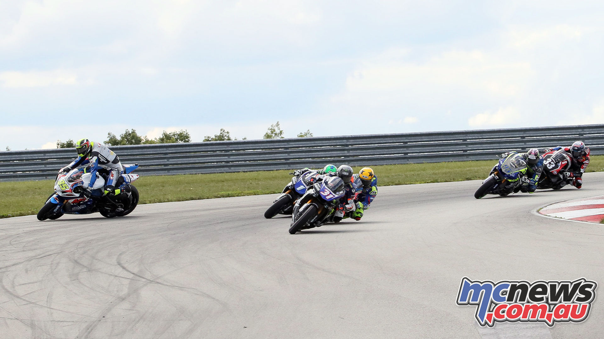 MotoAmerica Rnd Pittsburgh Sat Superbike crash MotoAmerica Rnd Pittsburgh Sat Superbike crash