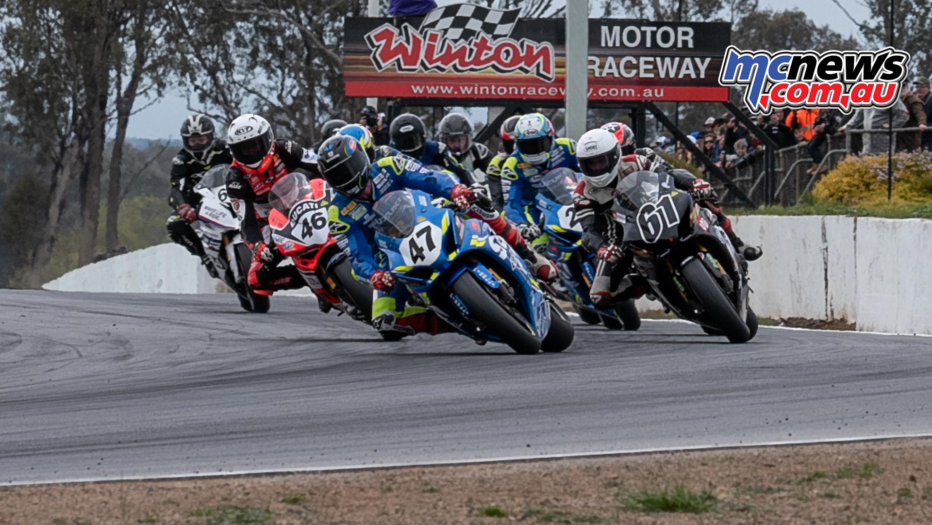 ASBK Rnd Winton RbMotoLens SBK R rd Restart Start Wayne Maxwell Leads ASBK Rnd Winton RbMotoLens SBK R rd Restart Start Wayne Maxwell Leads