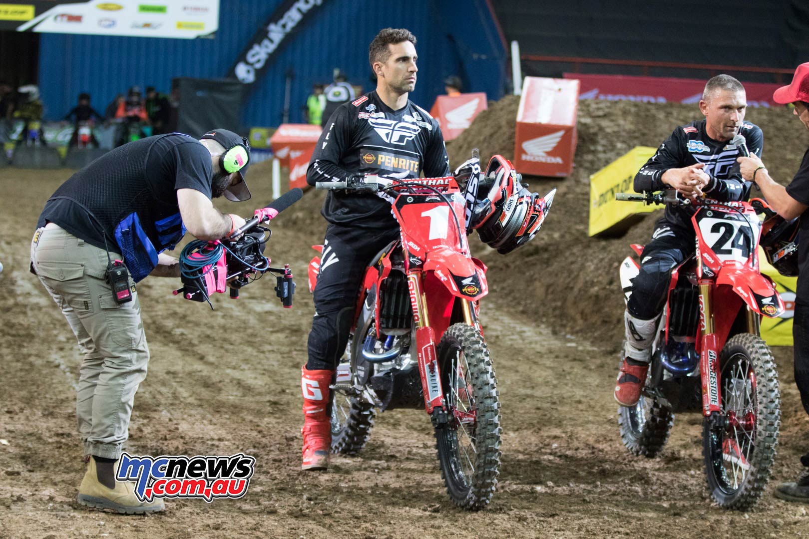Australian Supercross Rnd Brisbane BraytonMetcalfe Australian Supercross Rnd Brisbane BraytonMetcalfe