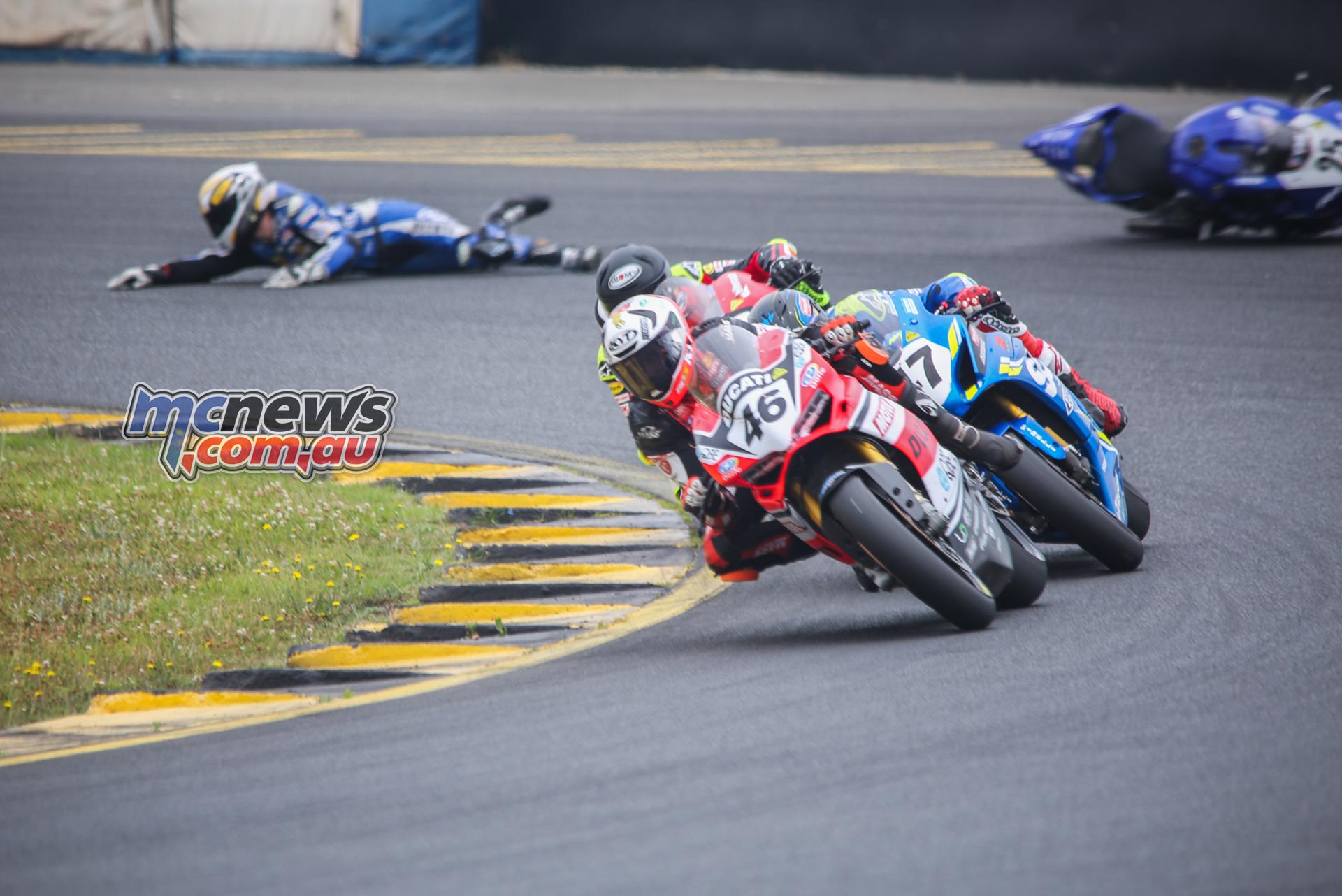 ASBK Rnd SMP SBK R Falzon Crash ASBK Rnd SMP SBK R Falzon Crash