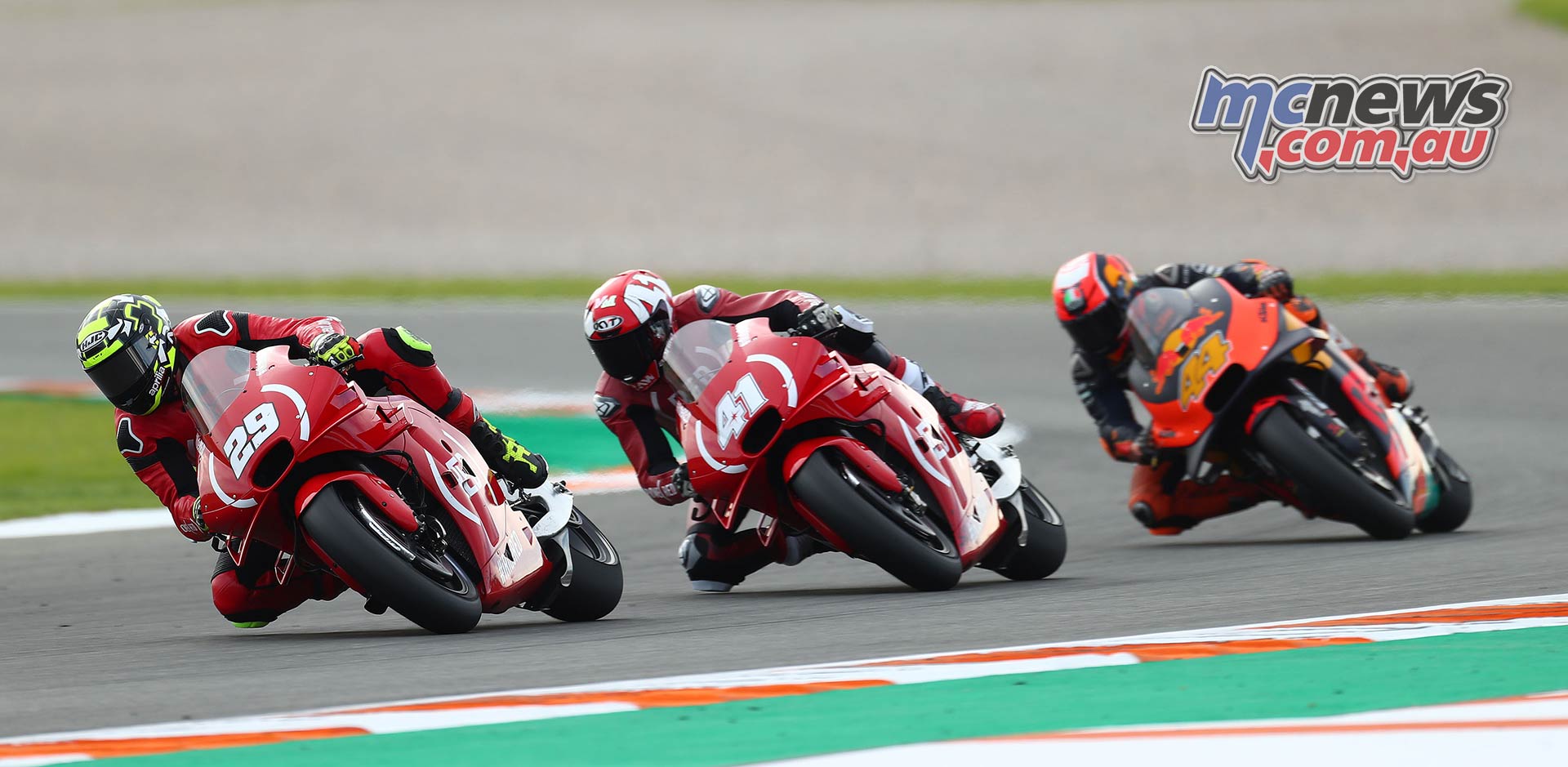 MotoGP Rnd Valencia Iannone GP AN MotoGP Rnd Valencia Iannone GP AN