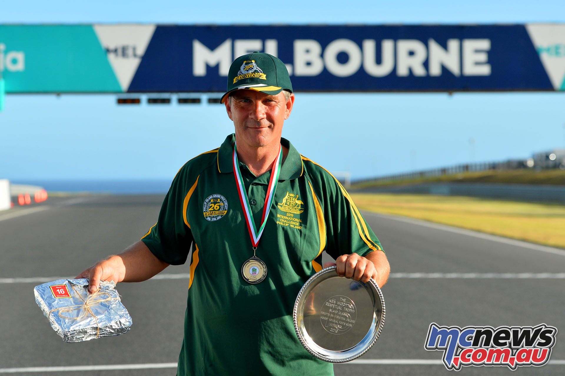 Island Classic preview Img R Colvin Steve Martin Ken Wootton Perpetual Trophy Island Classic preview Img R Colvin Steve Martin Ken Wootton Perpetual Trophy
