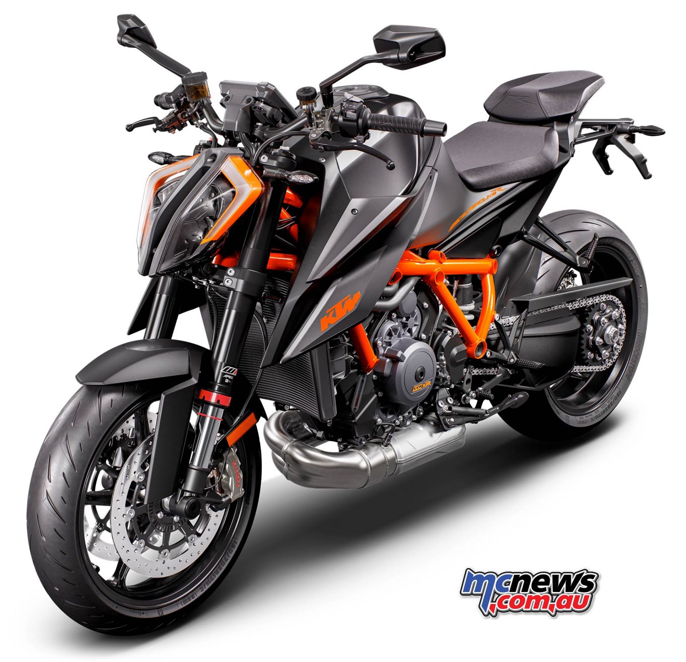 2020 KTM 1290 Super Duke R | The beast goes to the gym | MCNews