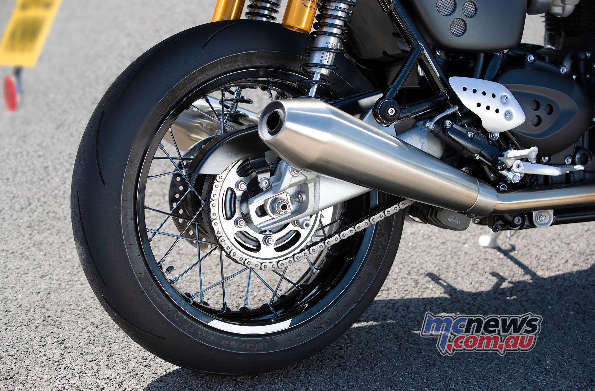Triumph Thruxton RS Exhaust Triumph Thruxton RS Exhaust