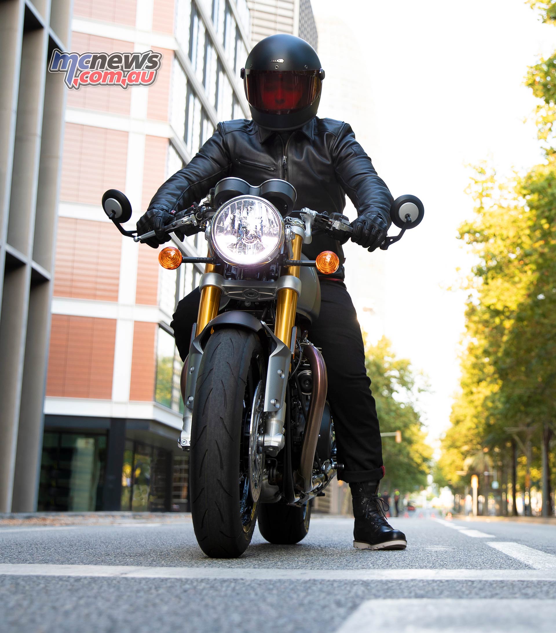 Triumph Thruxton RS Scene Triumph Thruxton RS Scene