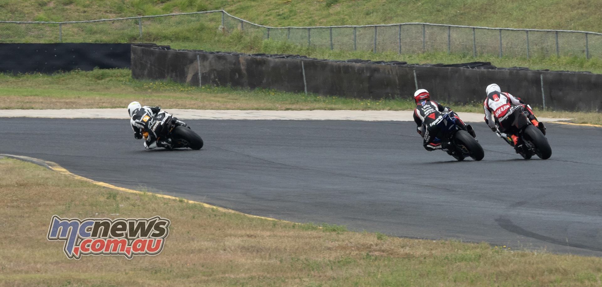 ASBK Rnd SMP RbMotoLens SS R Start Tom EDWARDS ASBK Rnd SMP RbMotoLens SS R Start Tom EDWARDS