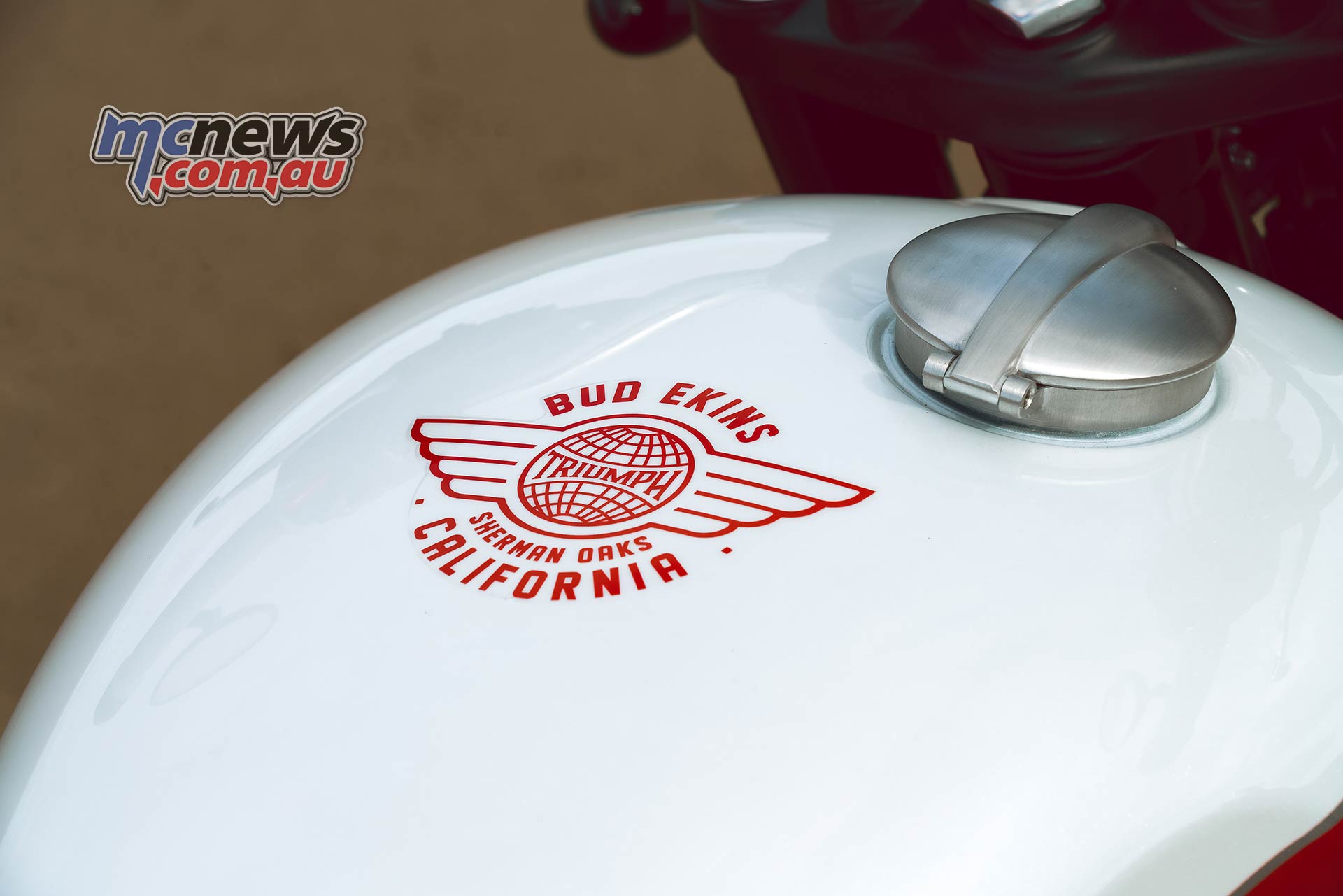Triumph T Bud Ekins Special TankGlobeLogo Triumph T Bud Ekins Special TankGlobeLogo