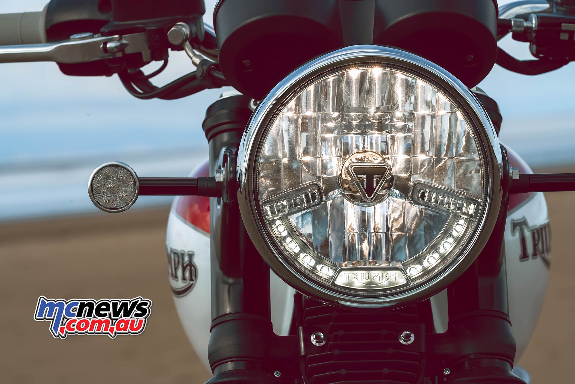 Triumph T Bud Ekins Special LEDRunningLight Triumph T Bud Ekins Special LEDRunningLight