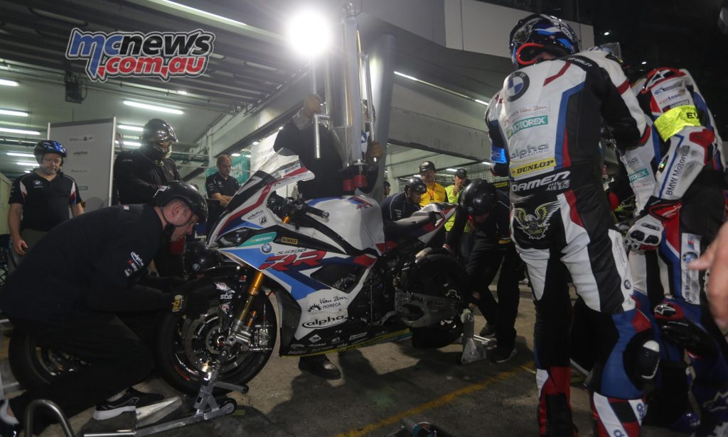 Sepang Hour BMW Endurance Pits