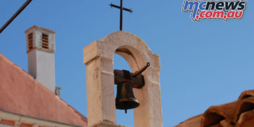 Around the world with The Bear Peter Thoeming Part Cover