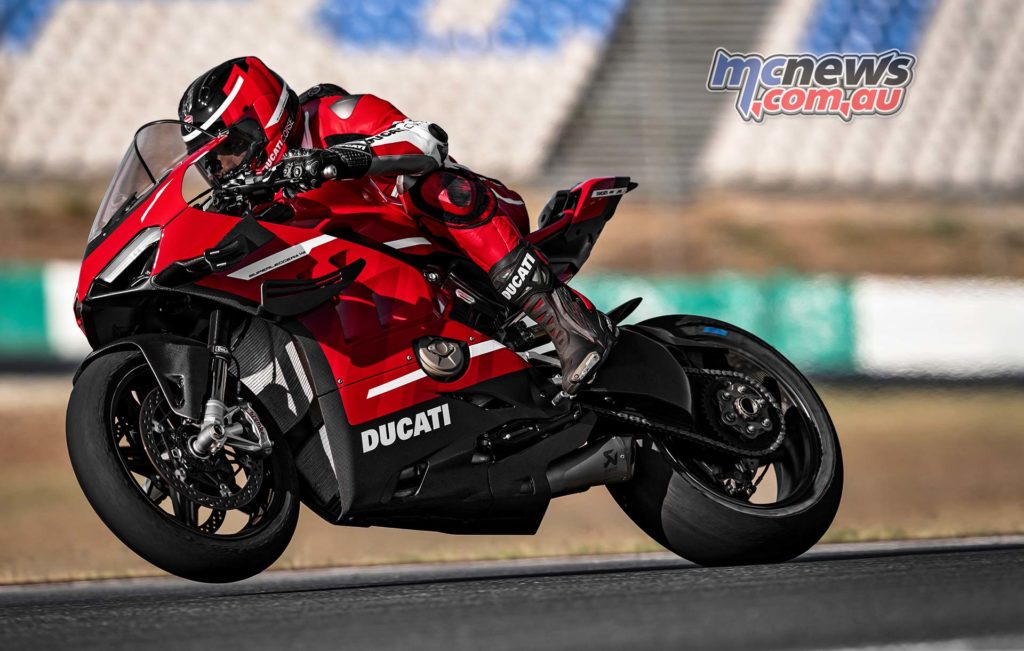Ducati Superleggera V Ducati Superleggera V