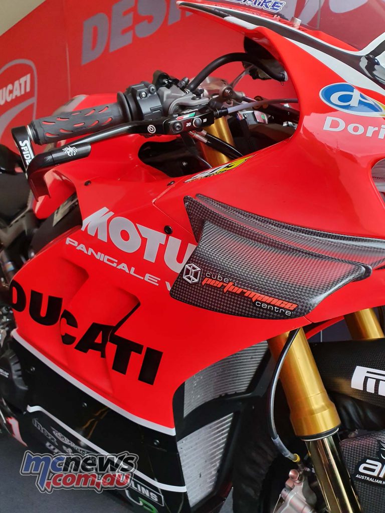 DesmoSport Ducati VR Rnd Wings