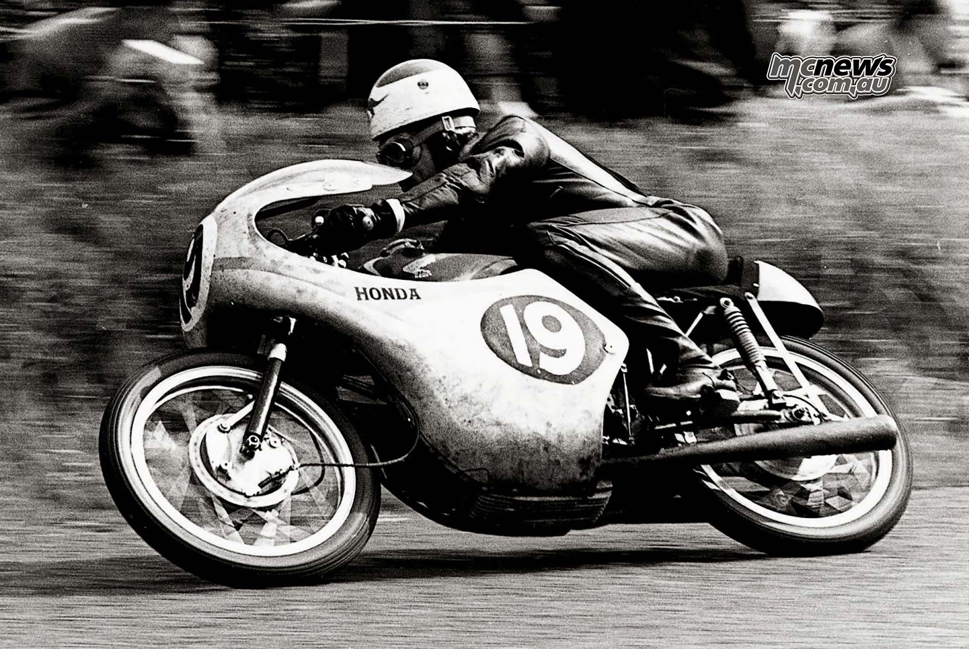 Honda went road racing; came, saw and quickly conquered. | MCNews