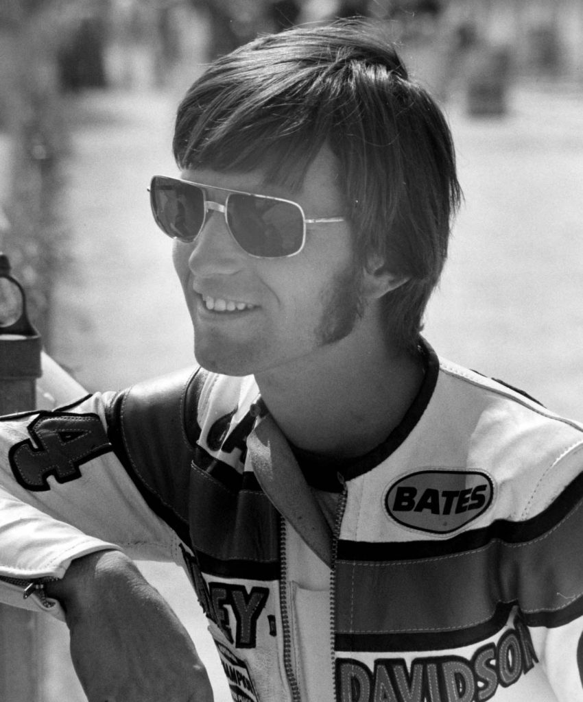 Scott decked out in the unmistakable Harley Davidson uniform in Photo NASCAR Archives