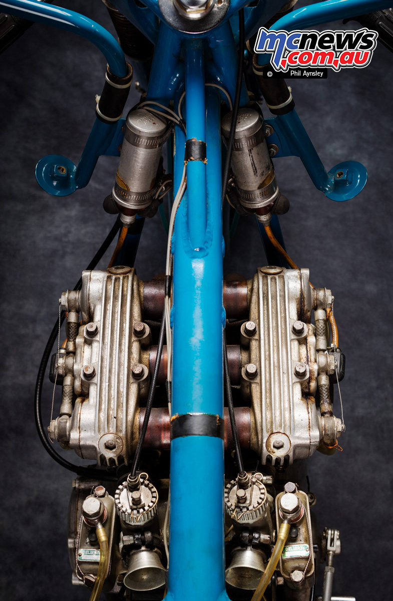 Fuel was supplied by a pair of 23 mm Dell'Orto carburettors - Compression ratio was 10.2:1
