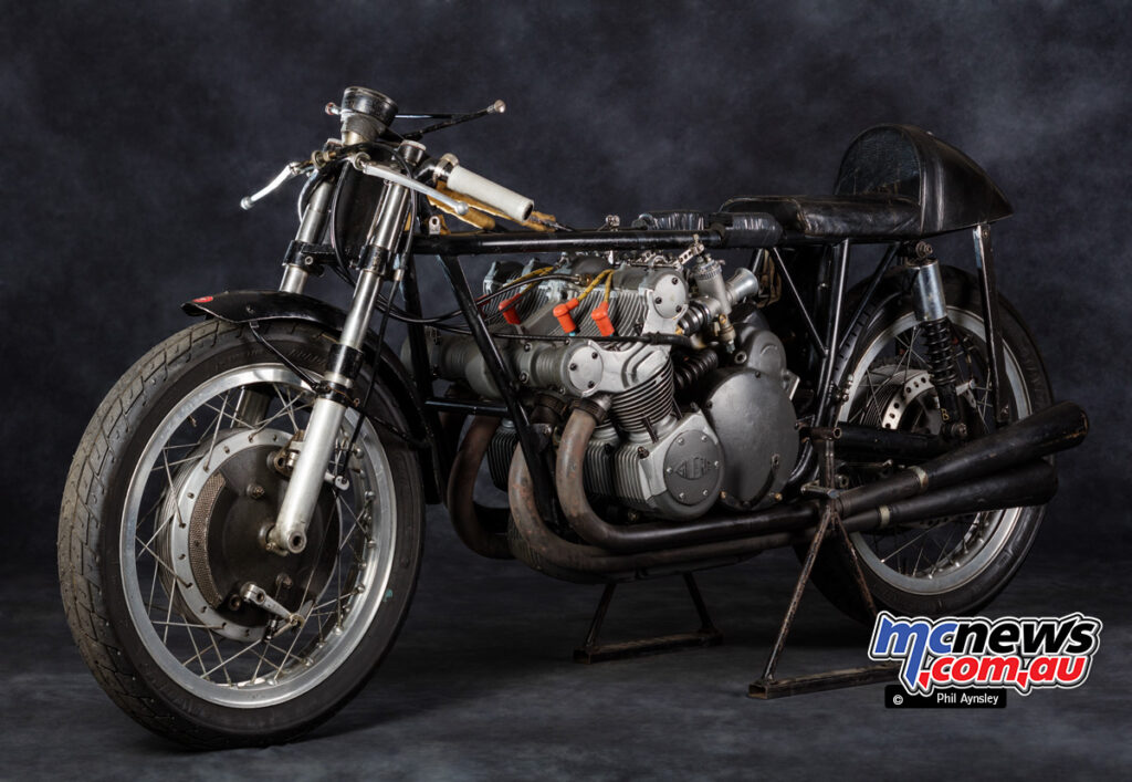 The Gilera 500/4 with it's clothes off