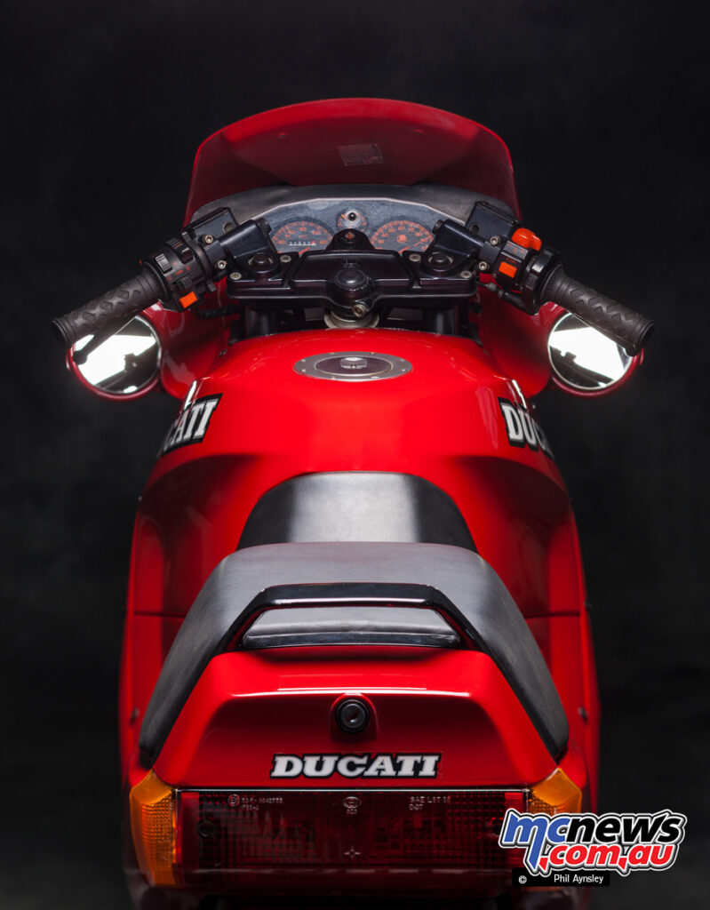 Ducati 907 I.E. seat height was 780 mm and had a generous 21-litre fuel capacity