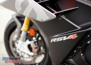 BMW Two-in-One Tech Gloves ready for winter