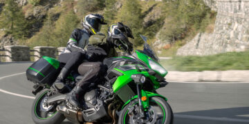 2022 Kawasaki Versys 650 adds TFT, LEDs and KTRC