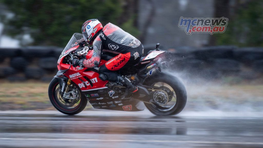 DesmoSport Ducati - Bryan Staring - Image RbMotoLens