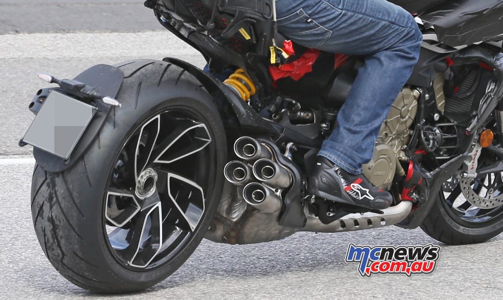 Ducati Diavel V4 - Images S. Baldauf/SB-Medien