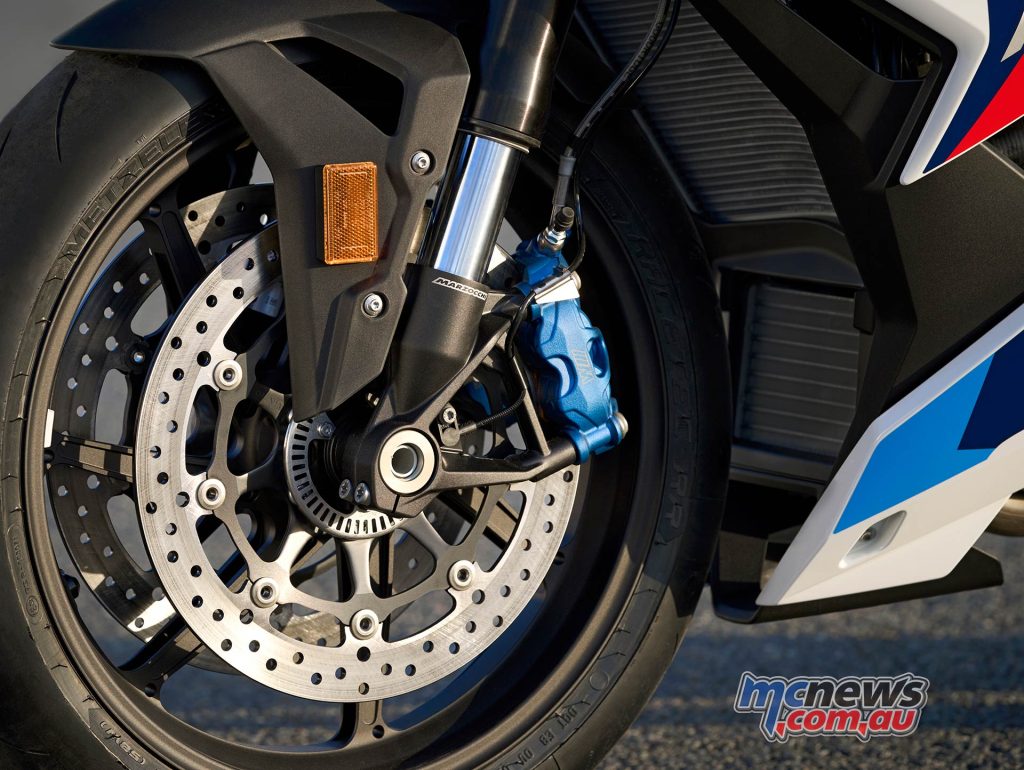 2023 BMW M 1000 R Specifications