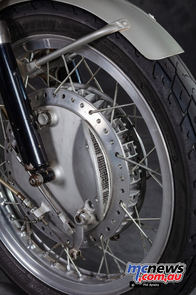 Front wheel hub on the Honda RC181