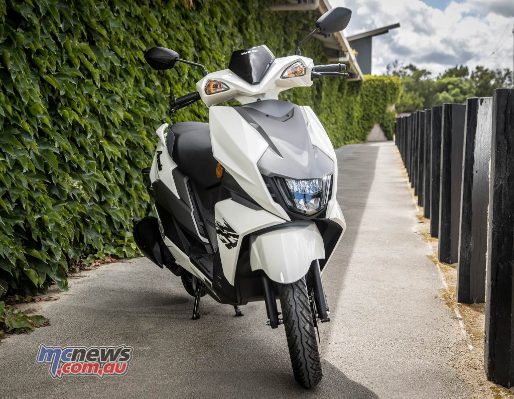 Review Suzuki Avenis 125