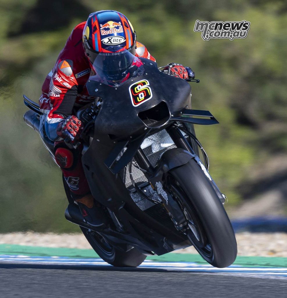 Stefan Bradl testing RC213V at Jerez - GeeBee Image