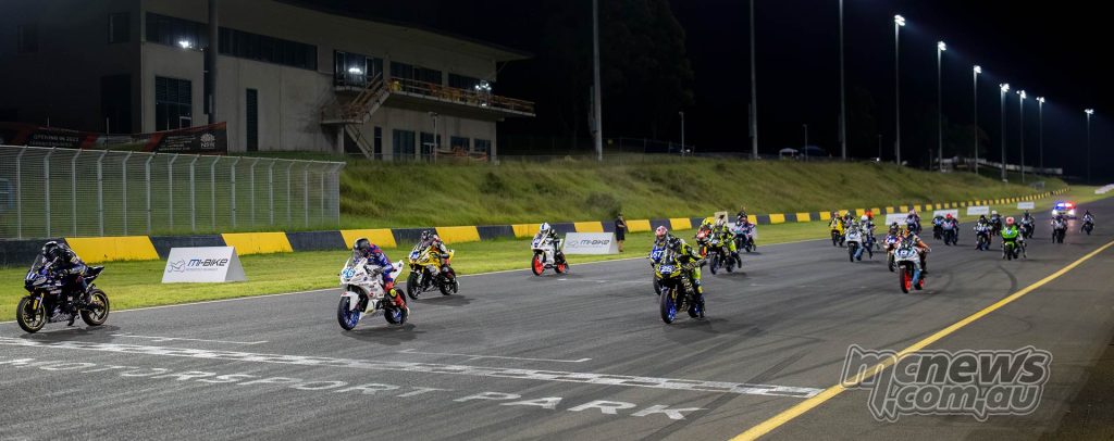 Supersport 300 / YMF R3 Cup - Image RbMotoLens