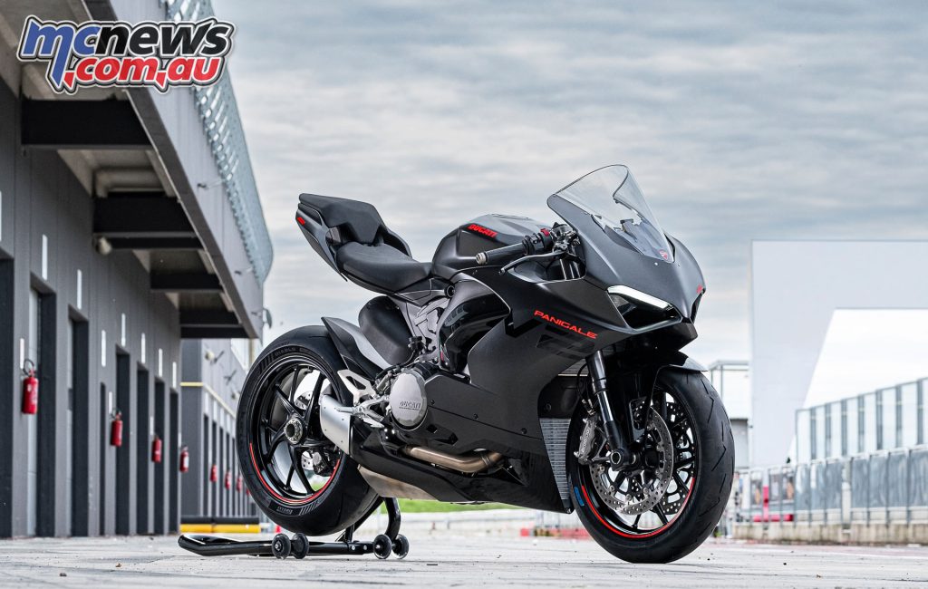2024 Ducati Panigale V2 'Black on Black'