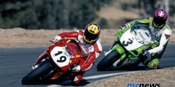 Shaun Giles/Ducati 955 Corsa, Mat Mladin/Kawasaki ZXR750