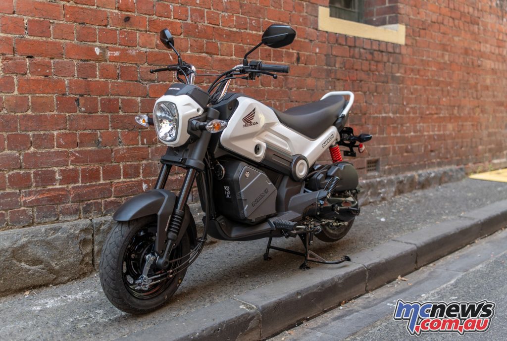 Honda have traditionally dominated the affordable small capacity segment in Australia, with the CB125F, Postie bike, Grom and now it looks like the NAVi...