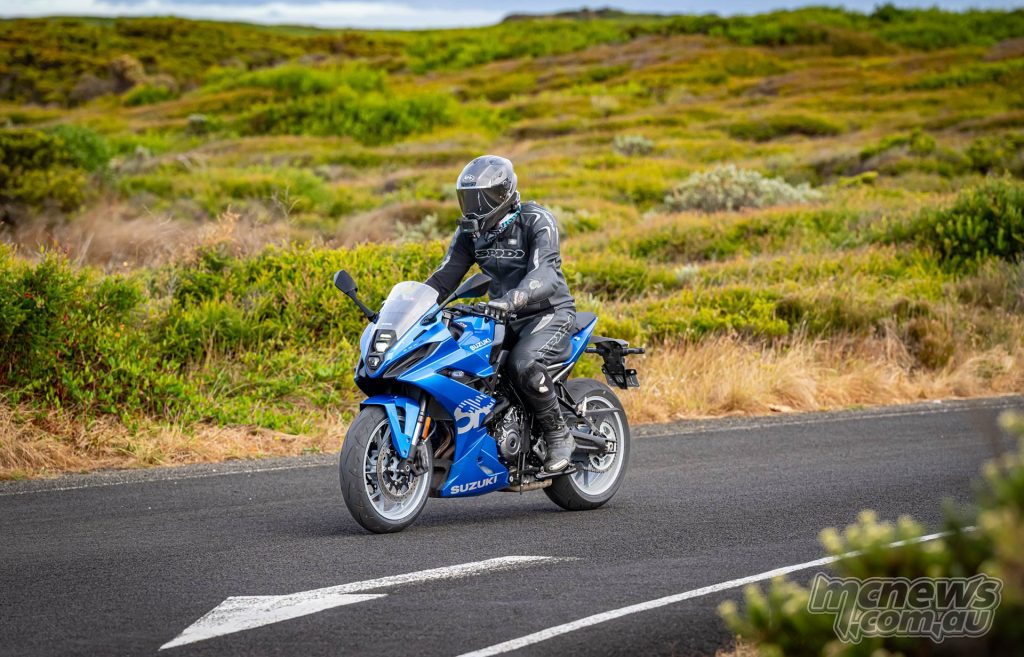 The riding position is slightly more aggressive than the GSX-8S, with low wind protection from the screen