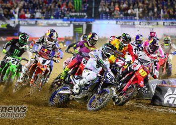 Blow by blow reports from 250-450 AMA SX in Nashville