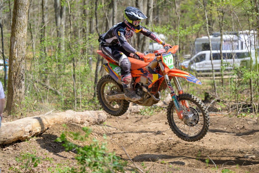 Grant Davis topped XC2 250 Pro - Image by Ken Hill