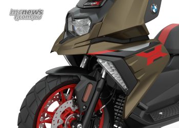 BMW C 400 GT and BMW C 400 X score more standard kit for 2025